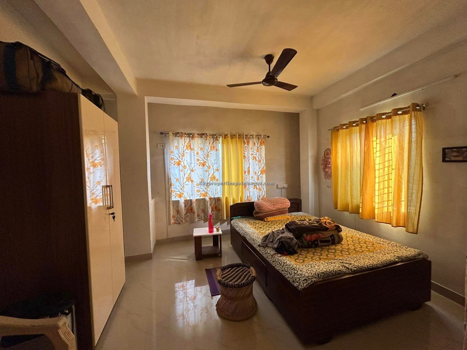 1 BHK Near Karol Bagh Metro Delhi