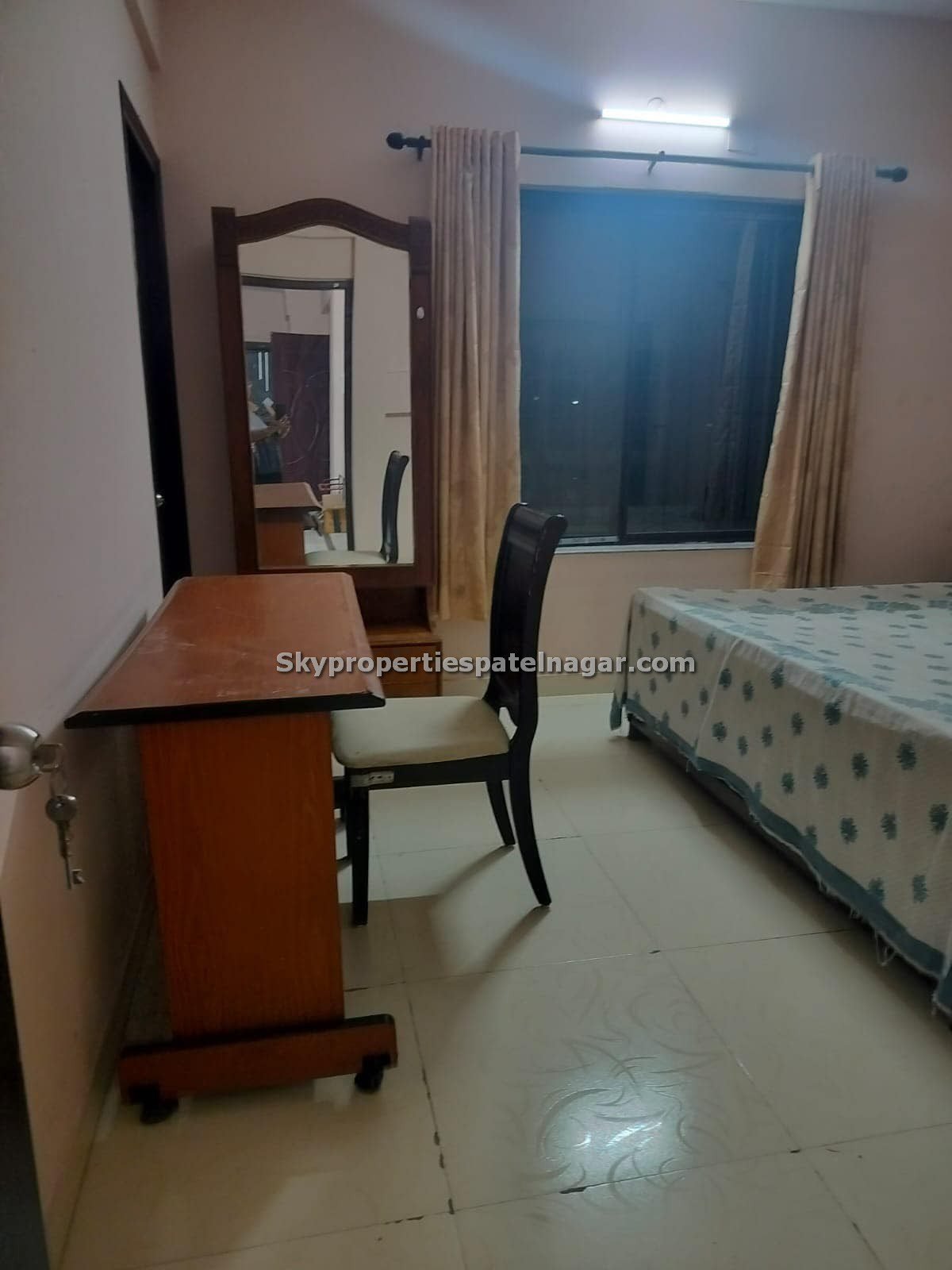 2 BHK Flats for Rent in Patel Nagar Delhi -110008