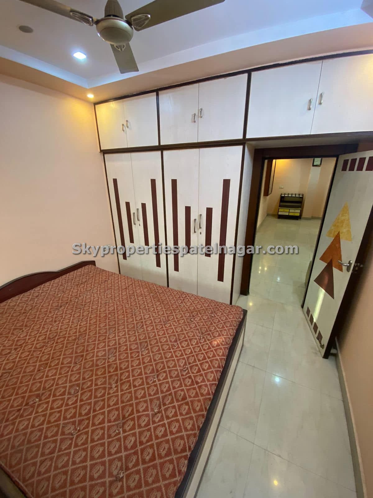 Best PG in Patel Nagar Delhi – Fully Furnished Rooms Near Metro