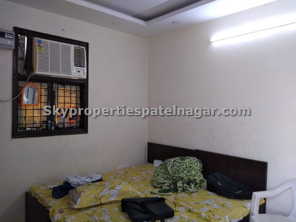 Luxury 1 BHK in Karol Bagh Delhi – Near Market & Metro