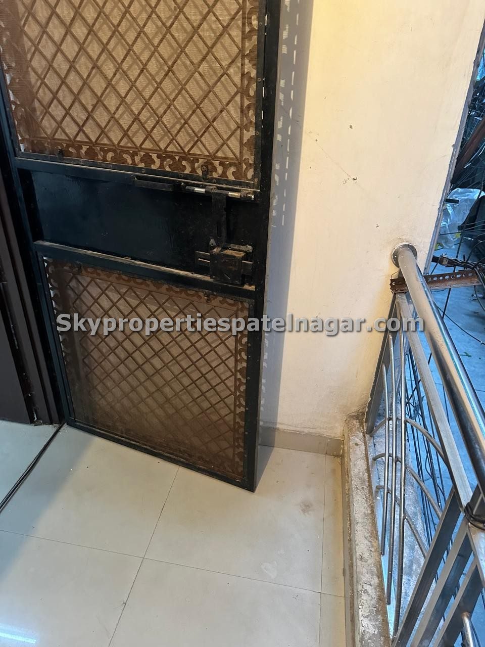 1 BHK in West Patel Nagar Delhi