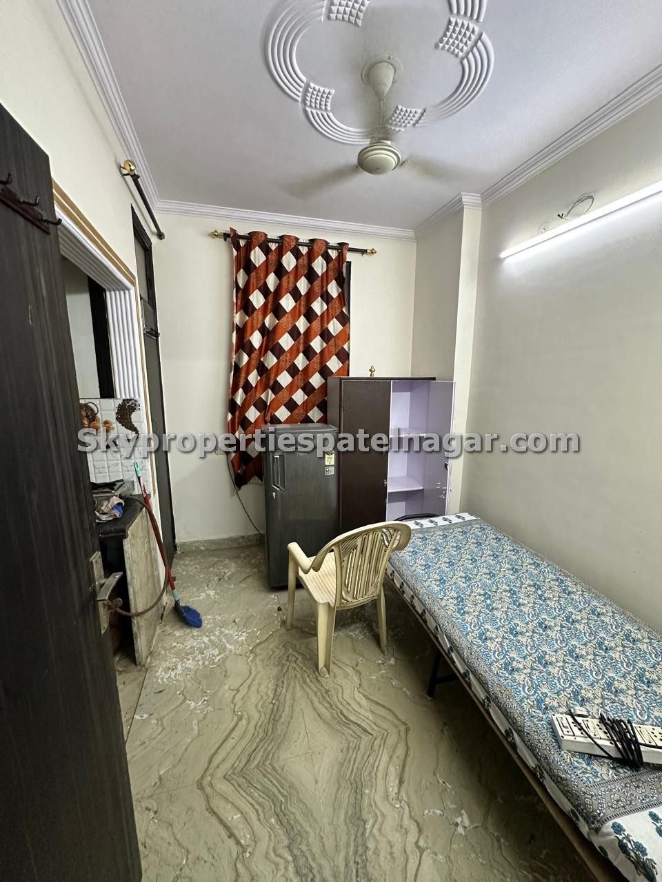 1 BHK Apartment in West Patel Nagar for Rent