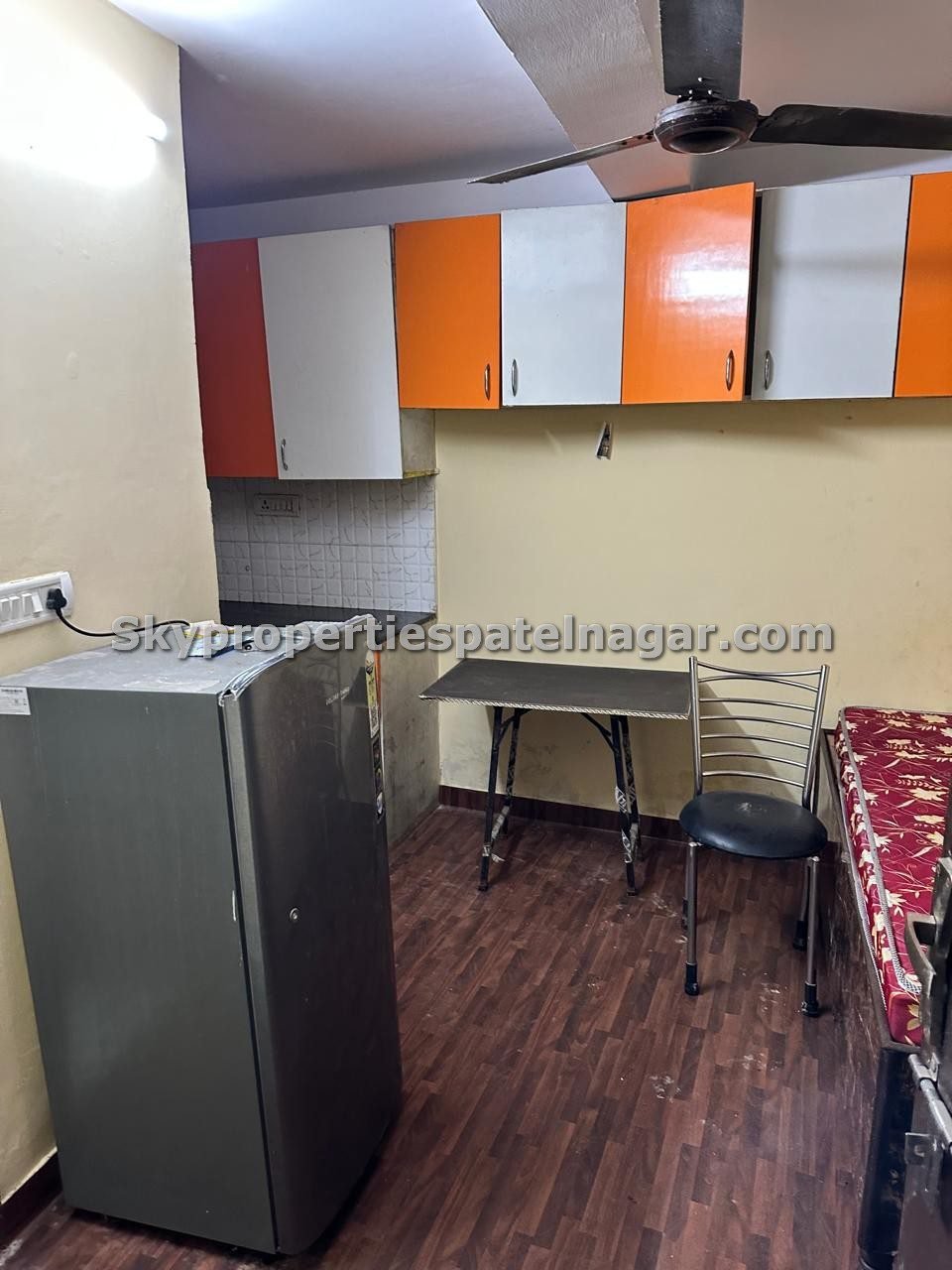 Furnished 1rk in karol bagh for rent