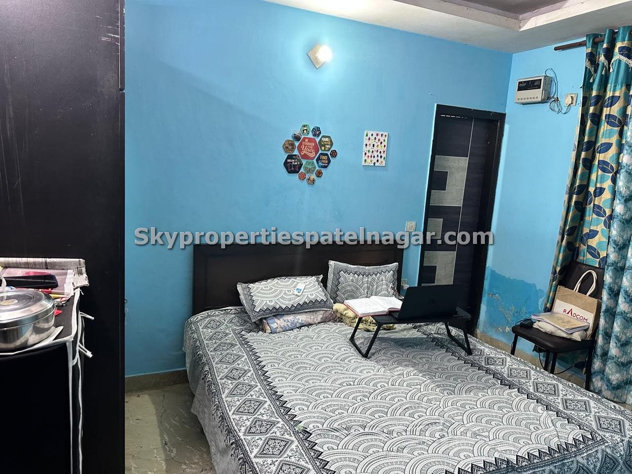 Delhi में सस्ता Single Room Attached Washroom Karol Bagh Rajender Nagar Patel Nagar