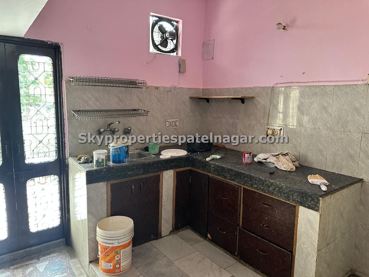 Delhi Budget Room Single Room with Attached Washroom Karol Bagh Rajender Nagar Patel Nagar