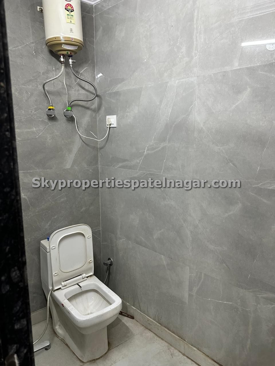 Delhi Cheapest 1 RK Room Students Shocked! Patel Nagar Karol Bagh Rajender Nagar