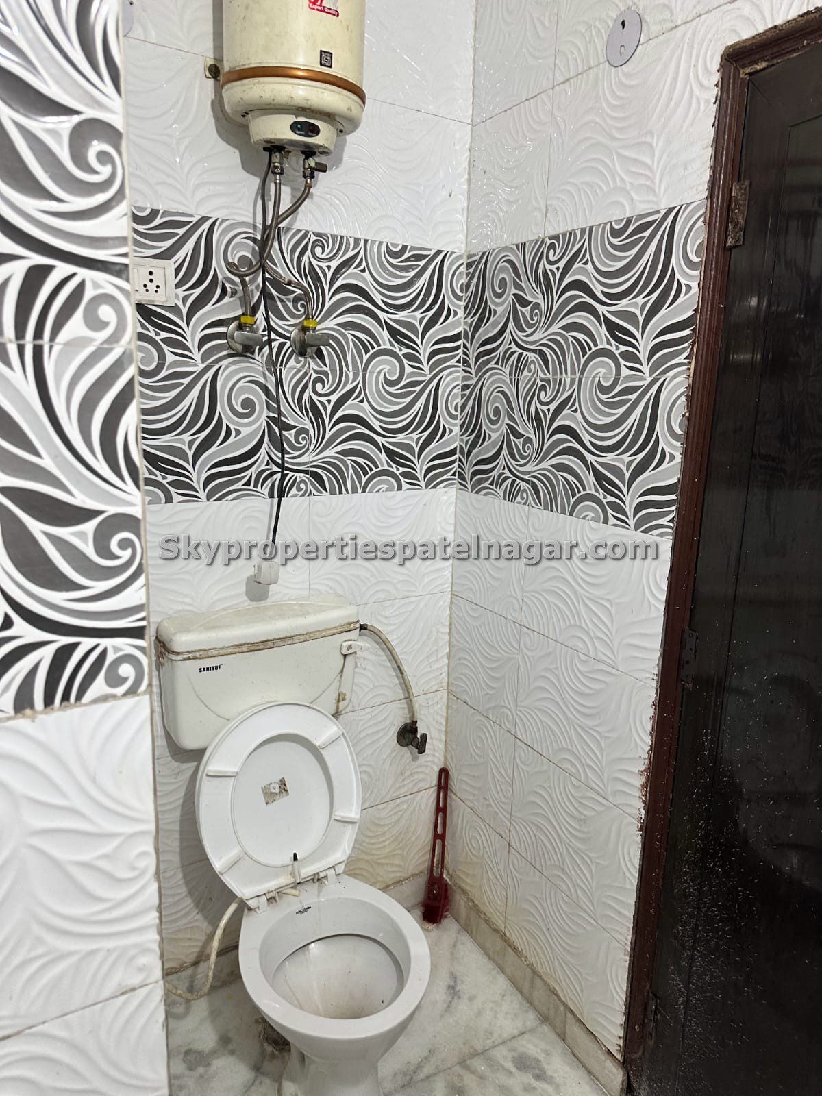 1 BHK Dream Home in Karol Bagh