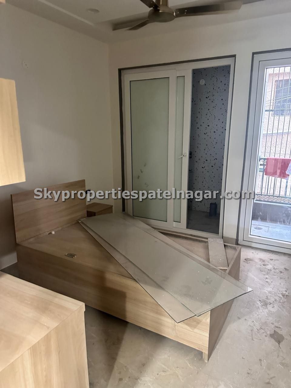 Safest & Cheapest PG Room For Boys In Karol Bagh Delhi