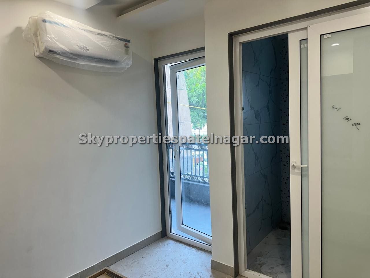 Safest & Cheapest PG Room For Boys In Karol Bagh Delhi